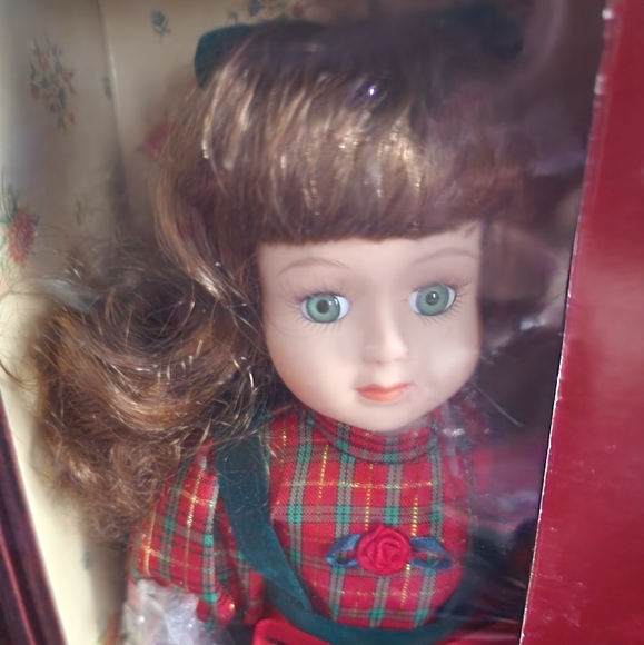 HEATHER ~ Sweet Vintage Doll w/Accessories - Picture 7 of 9